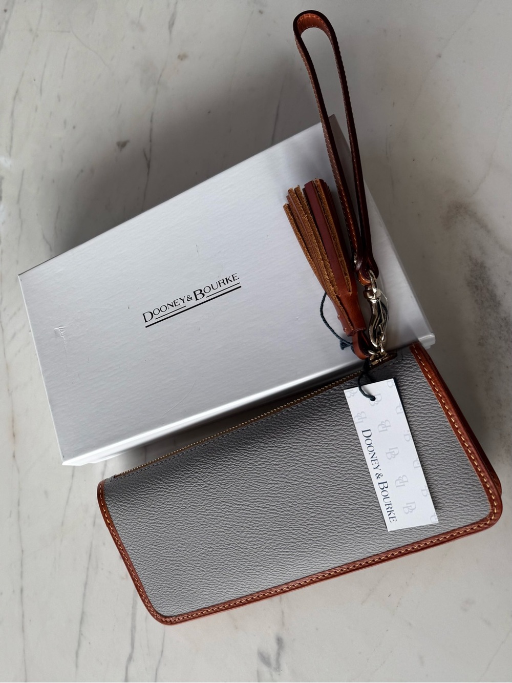 New Dooney & Bourke Kirby Tatum Leather Wristlet Wallet Clutch - Picture 9 of 16